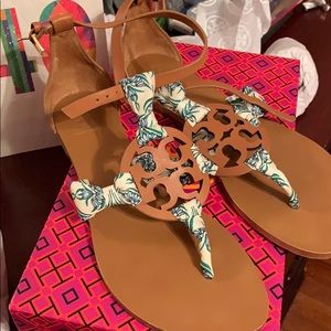 Tory Burch Sandals size 7.5 we Accepting offers